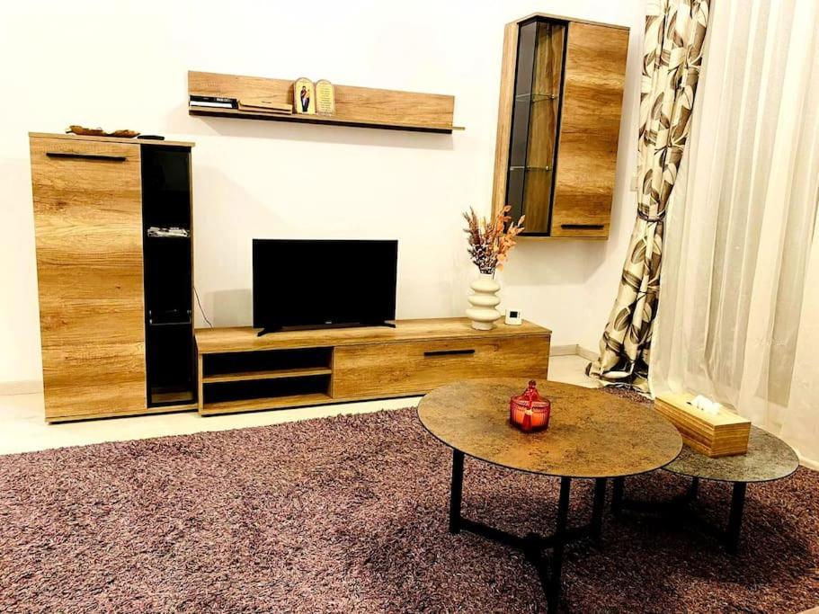 Luxury Apartment Arad Eksteriør billede